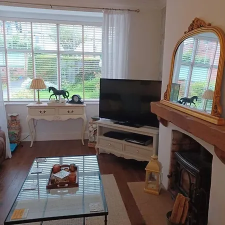Holiday home 7 Cromwell Gardens - 2 Bed House *