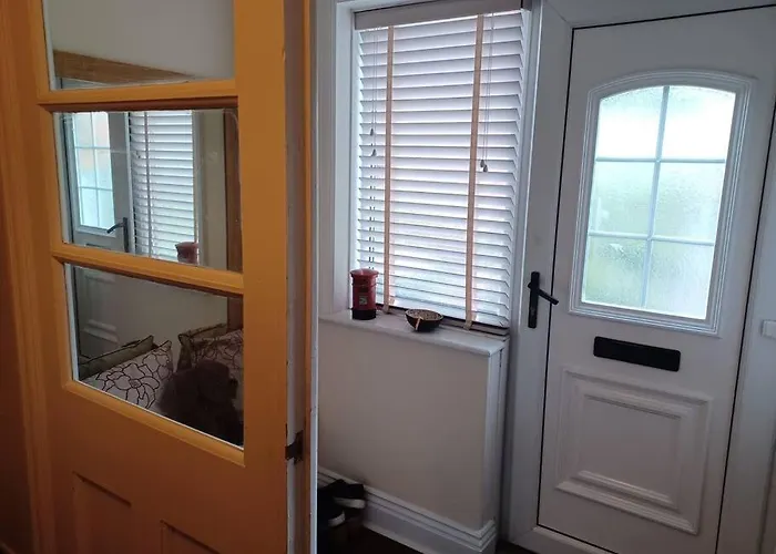 7 Cromwell Gardens - 2 Bed House Nyaraló *