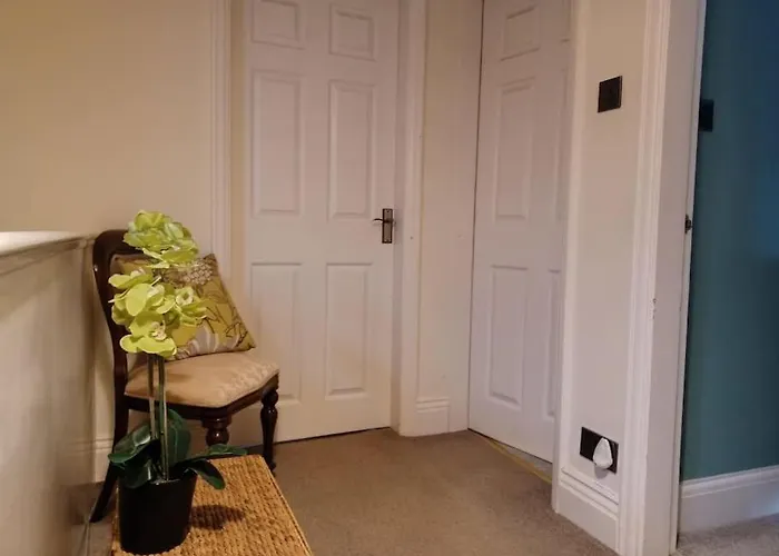 7 Cromwell Gardens - 2 Bed House Nyaraló *